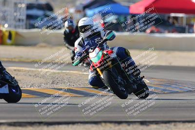 media/Dec-18-2022-SoCal Trackdays (Sun) [[8099a50955]]/Turn 2 (950am)/